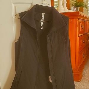 Black Lululemon vest